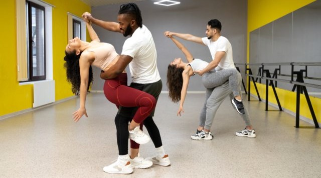 Découvrir la Bachata : Rythme, Danse et Sensualité Incontournables